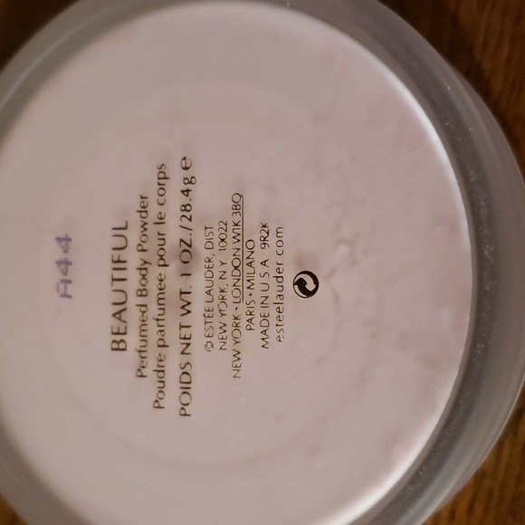 Beautiful Body Powder - Picture 5 of 5